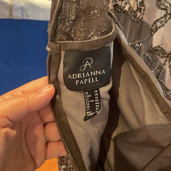 Adrianna Pappell Dark Silver/Charcoal Gray Metallic Beaded Gown - Size 14 - Picture 6 of 6